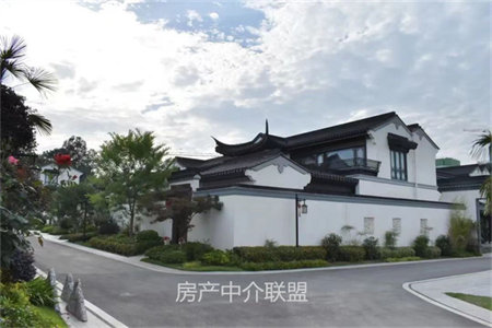 书香雅居3室2厅1卫125㎡带车库